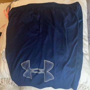 UNDER ARMOUR SHORTS